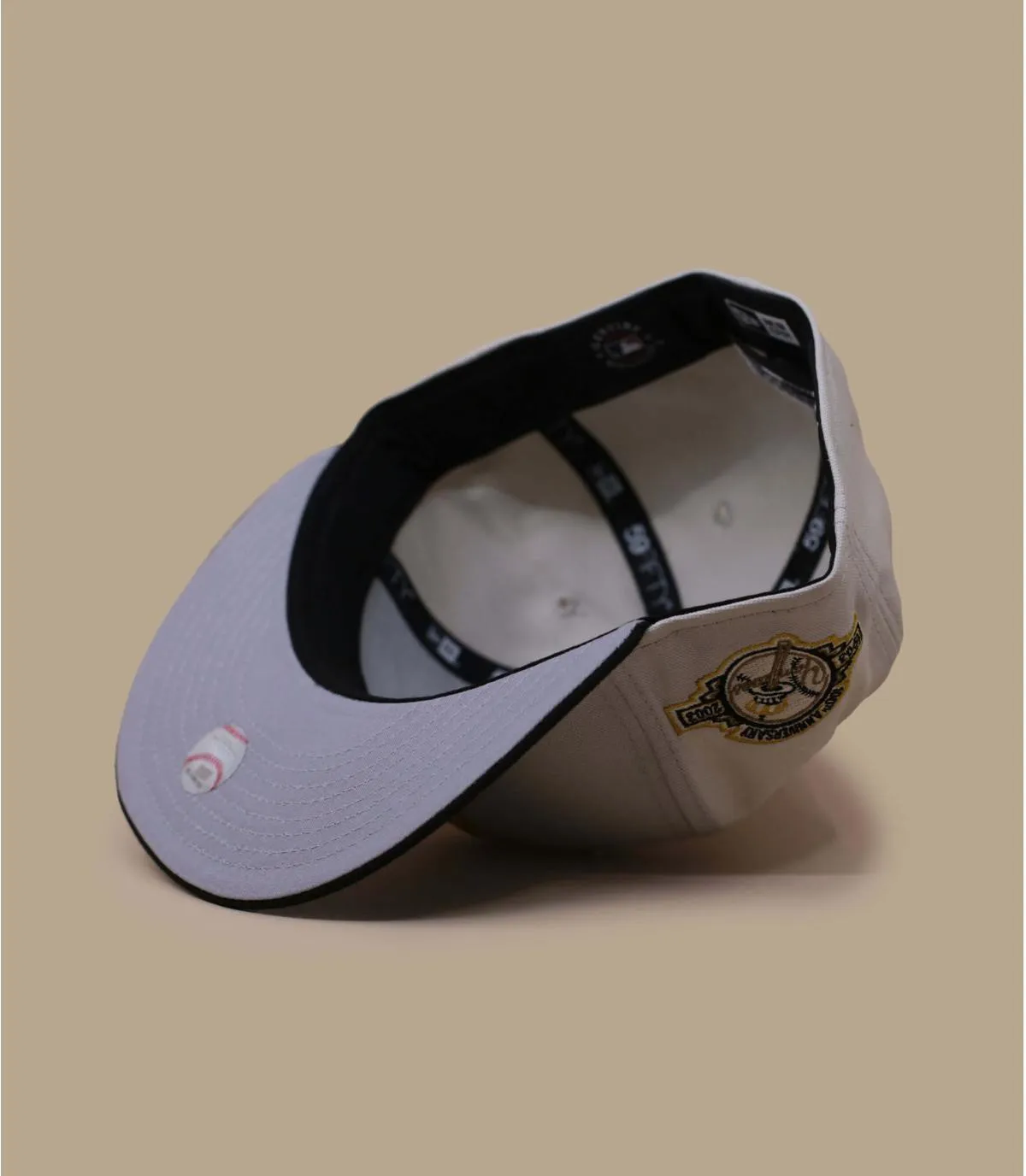 Casquette fitted patch NY beige - Casquette Two Tone 59Fifty Side Patch NY stone New Era : Headict