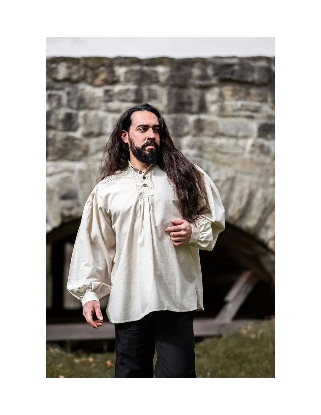 Chemise médiévale large Oswald, couleur blanc naturel ⚔️ Boutique Épées