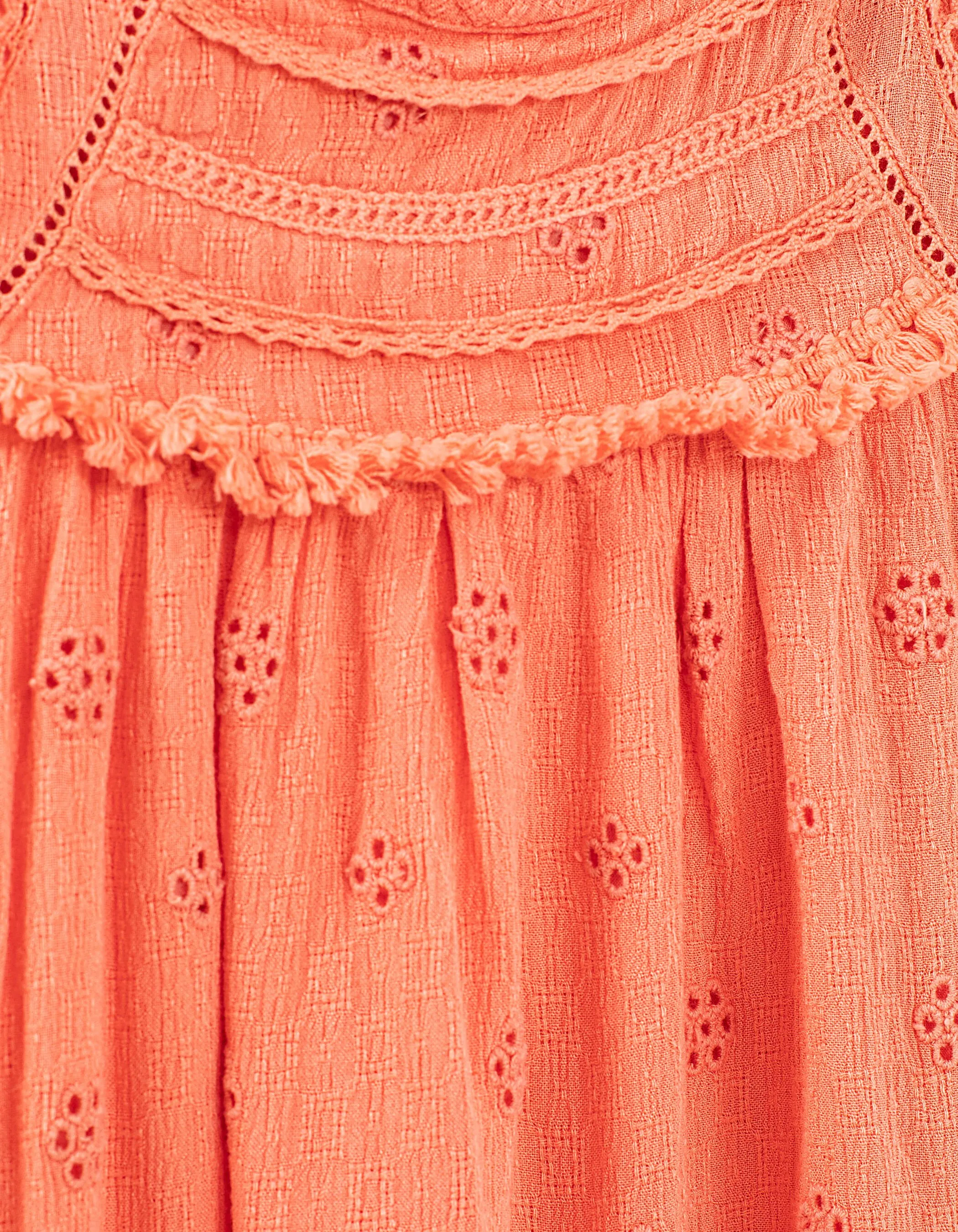 Robe corail foncé brodée fille