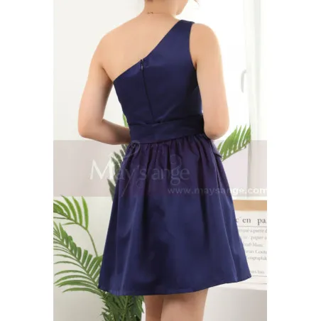 Robe De Fête Courte Bleu Asymétrique Jolie Ceinture A Noeud