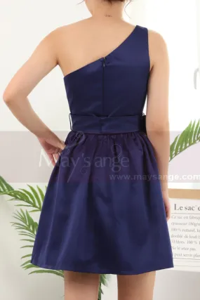 Robe De Fête Courte Bleu Asymétrique Jolie Ceinture A Noeud